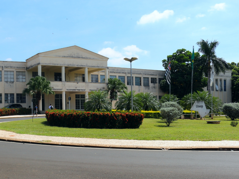 Traverse (1º e 3º anos - E.M.) - Departamento de Matemática - Unesp -  Instituto de Biociências, Letras e Ciências Exatas - Câmpus de São José do  Rio Preto